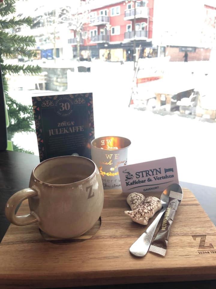 Stryn Kaffebar & Vertshus المظهر الخارجي الصورة